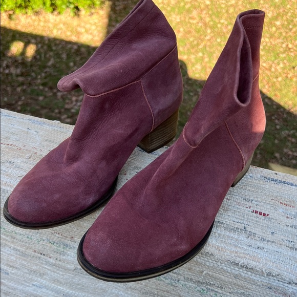 Purple/Plum Ankle Boots - Picture 16 of 16